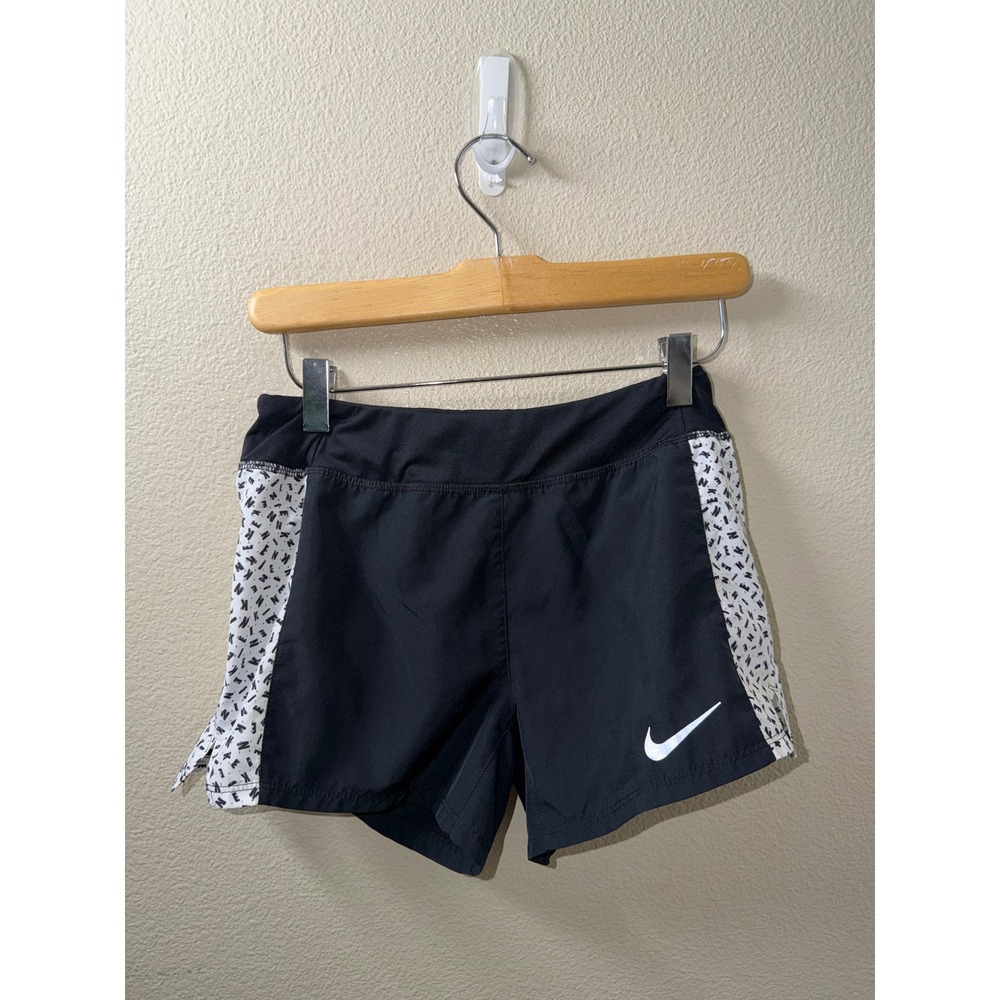 Girls Nike Drifit Shorts Size Medium